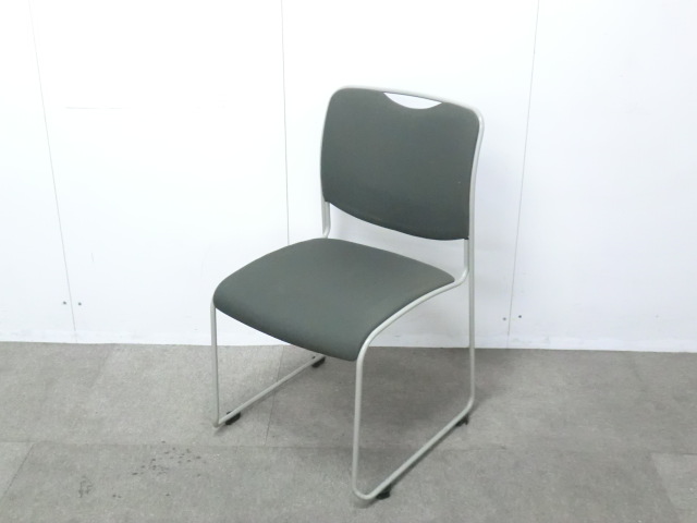 ナイキ / グレー / 【中古】 スタッキングチェア