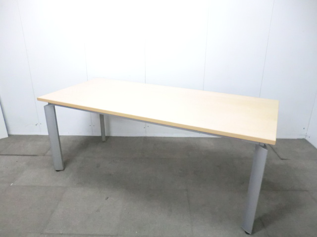 オカムラ / 木目調 / 【中古】 会議テーブル