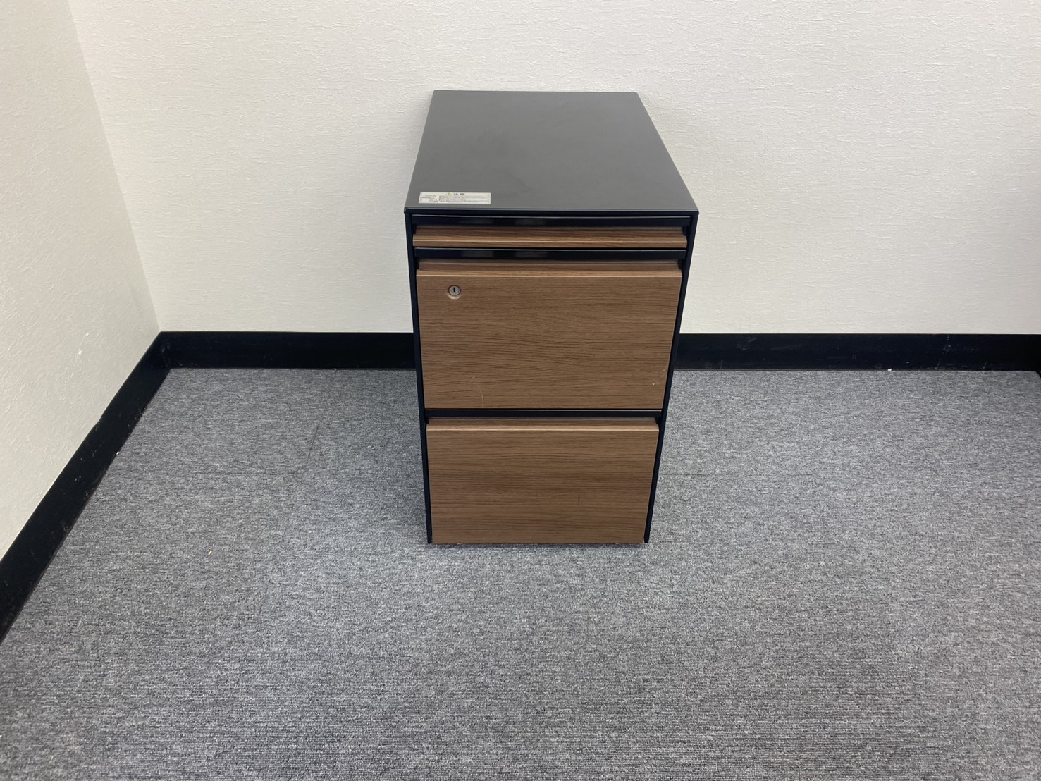 3段ワゴン／木目調／オカムラ