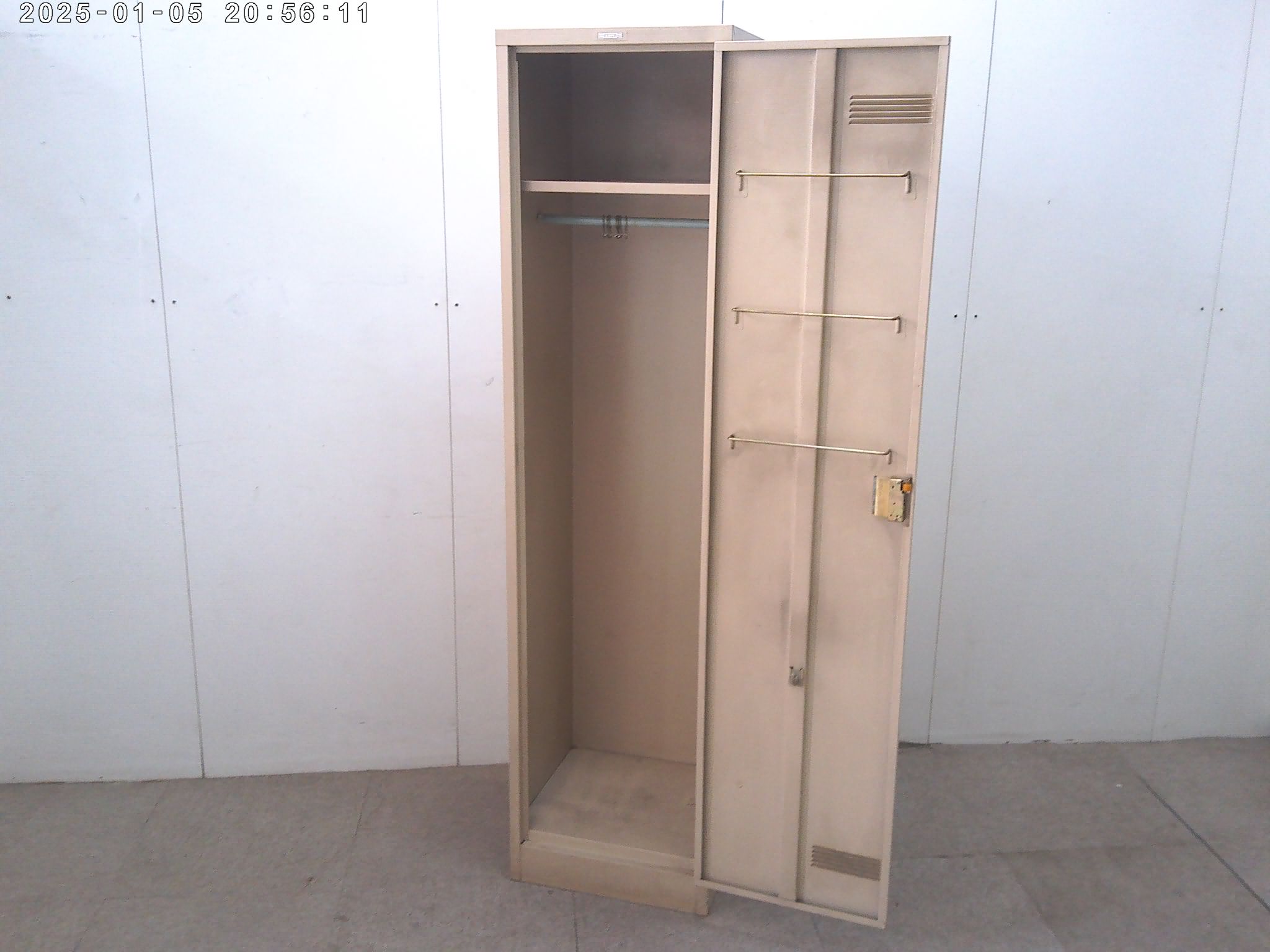 ライオン/クリーンロッカー/アイボリー/【中古】