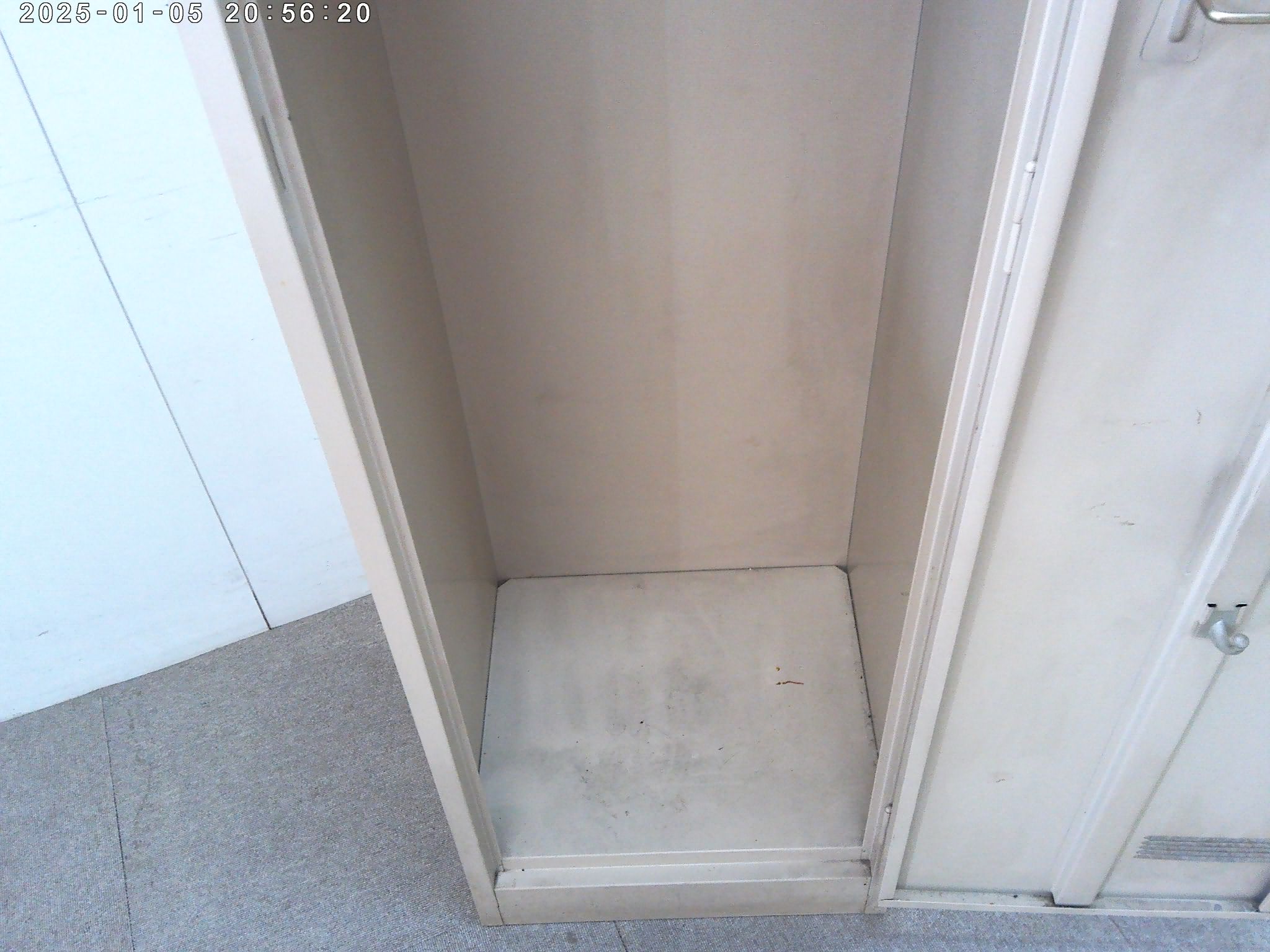 ライオン/クリーンロッカー/アイボリー/【中古】