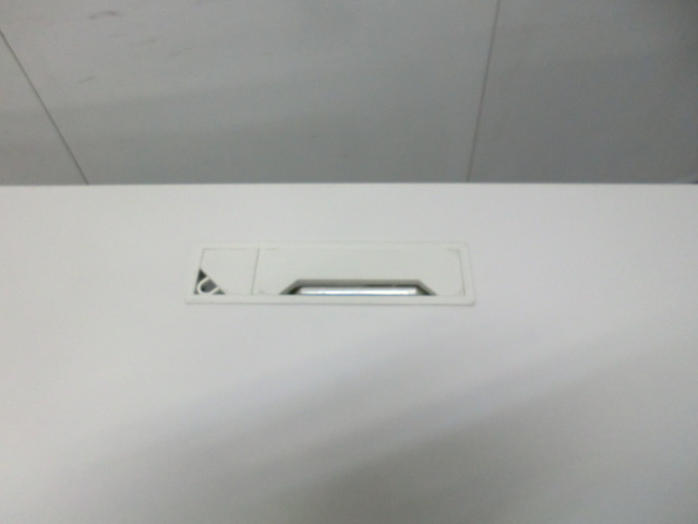 ウチダ / ホワイト/【中古】 平デスク