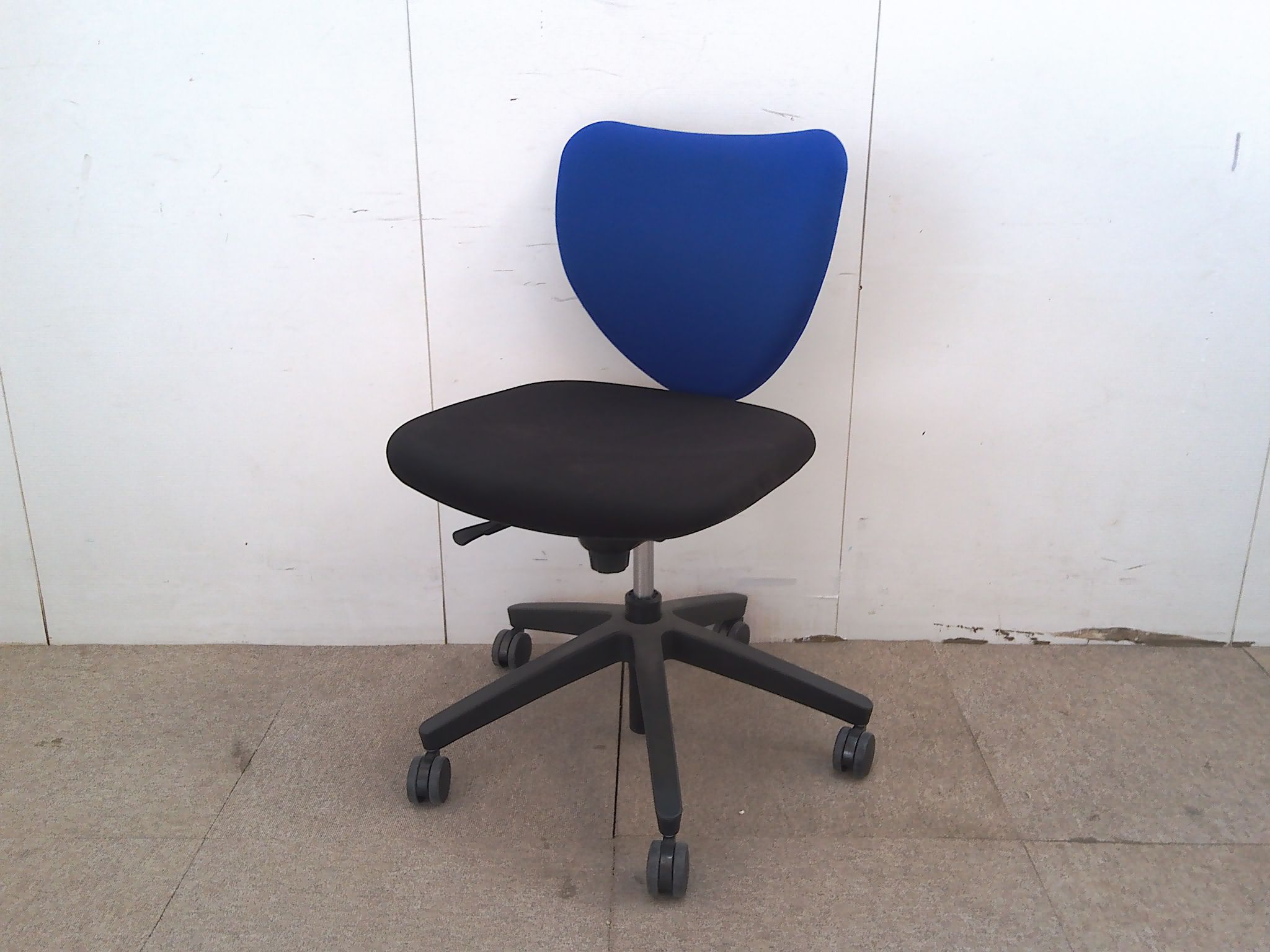 ウチダ/エポ/ブルー/OAチェア/肘無/【中古】