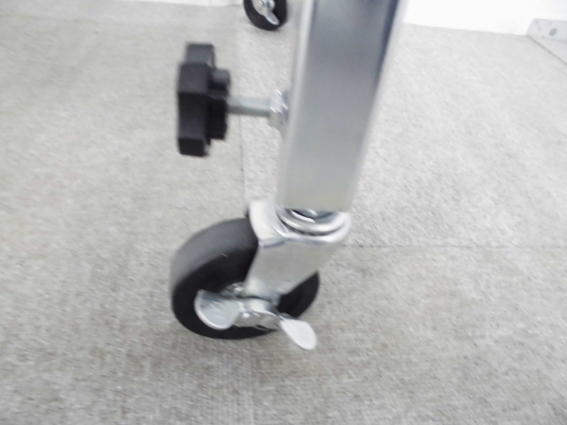 ローラーコンベア / キャスター付き / シルバー