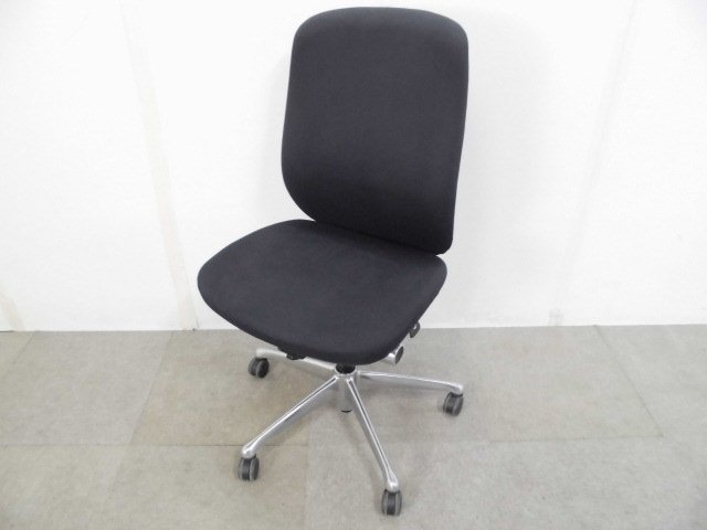 ゼファーチェア / オカムラ / 肘無し / ブラック