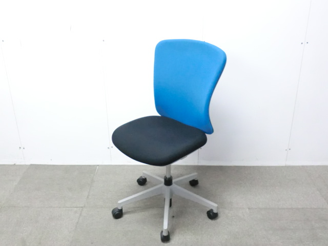 イナバ/バルチェ/ライトブルー/ 【中古】 OAチェア肘無し