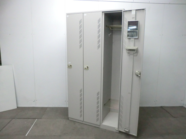 イトーキ / ニューグレー / ロッカー3人用