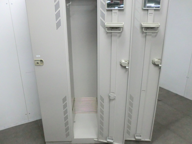 イトーキ / ニューグレー / ロッカー3人用