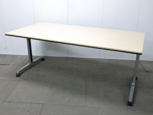 インターアクト 【オカムラ】 木目調 / フォールディング