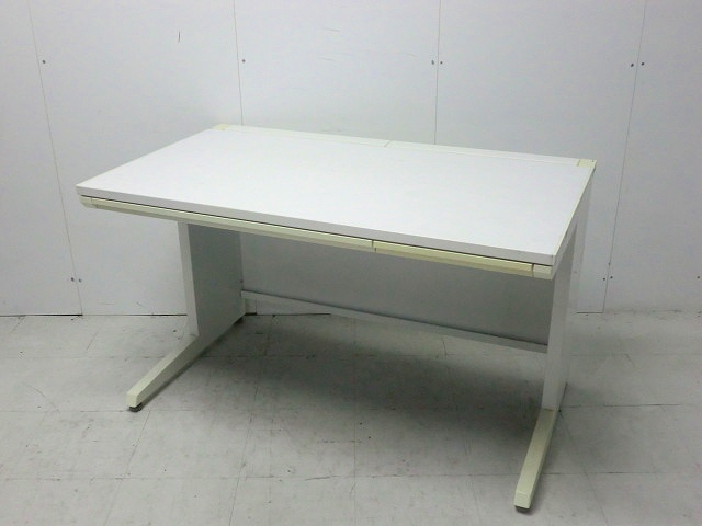 オカムラ/ アドバンス / ホワイト / 【中古】 平デスク