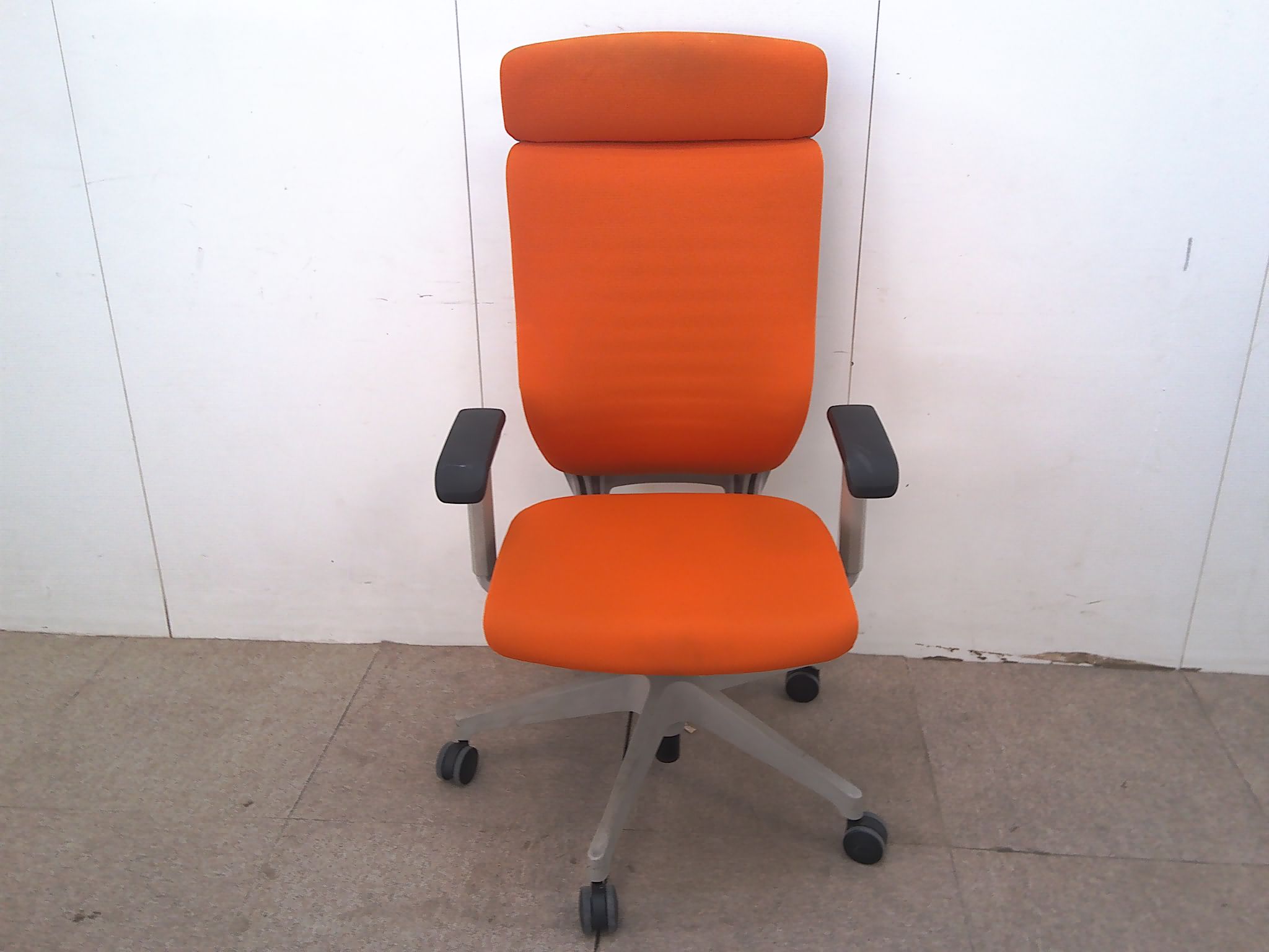 イトーキ エピオス オレンジ OAチェア 肘有 オフィスチェア 事務椅子 椅子 ITOKI