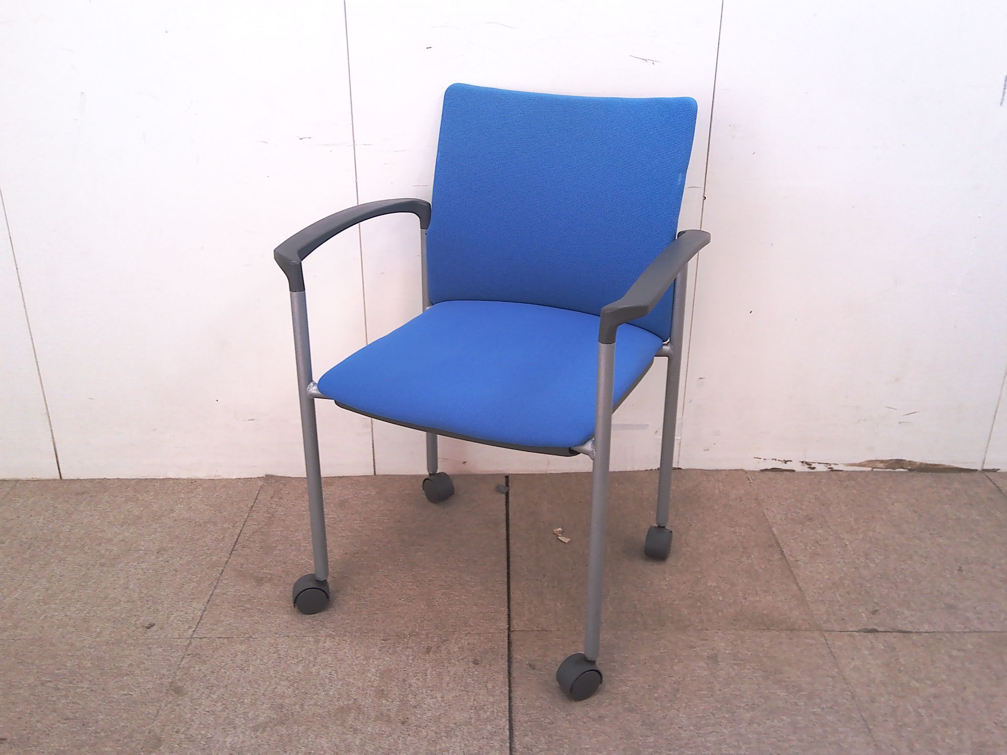 アイコ/ブルー/スタッキングチェア/【中古】