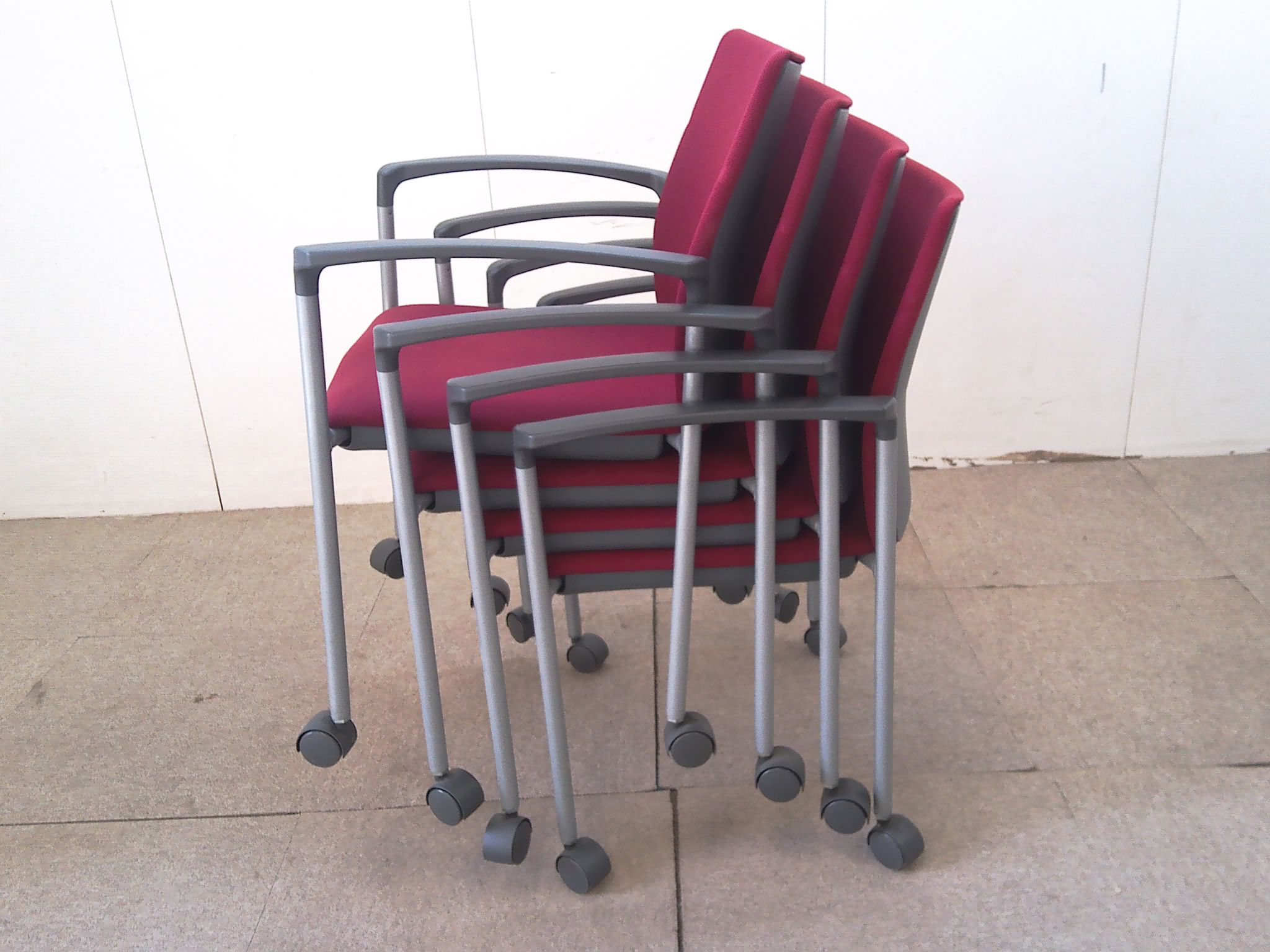 アイコ/スタッキングチェア/レッド/【中古】