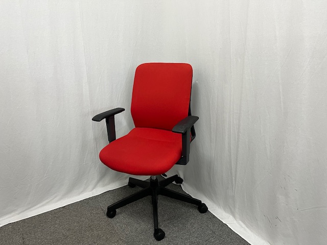 コクヨ アガタS レッド CRS-850 【中古】 肘あり オフィスチェア 事務椅子 KOKUYO