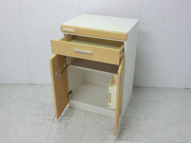 木目調/キッチンキャビネット/【中古】