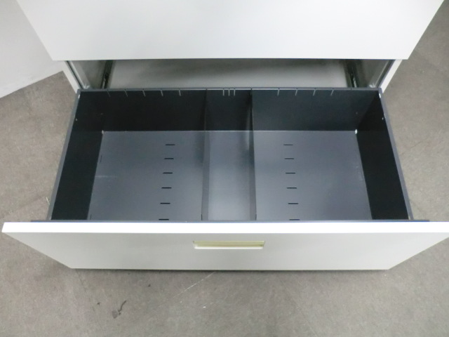 クロガネ / ホワイト / 【中古】 上下連結書庫