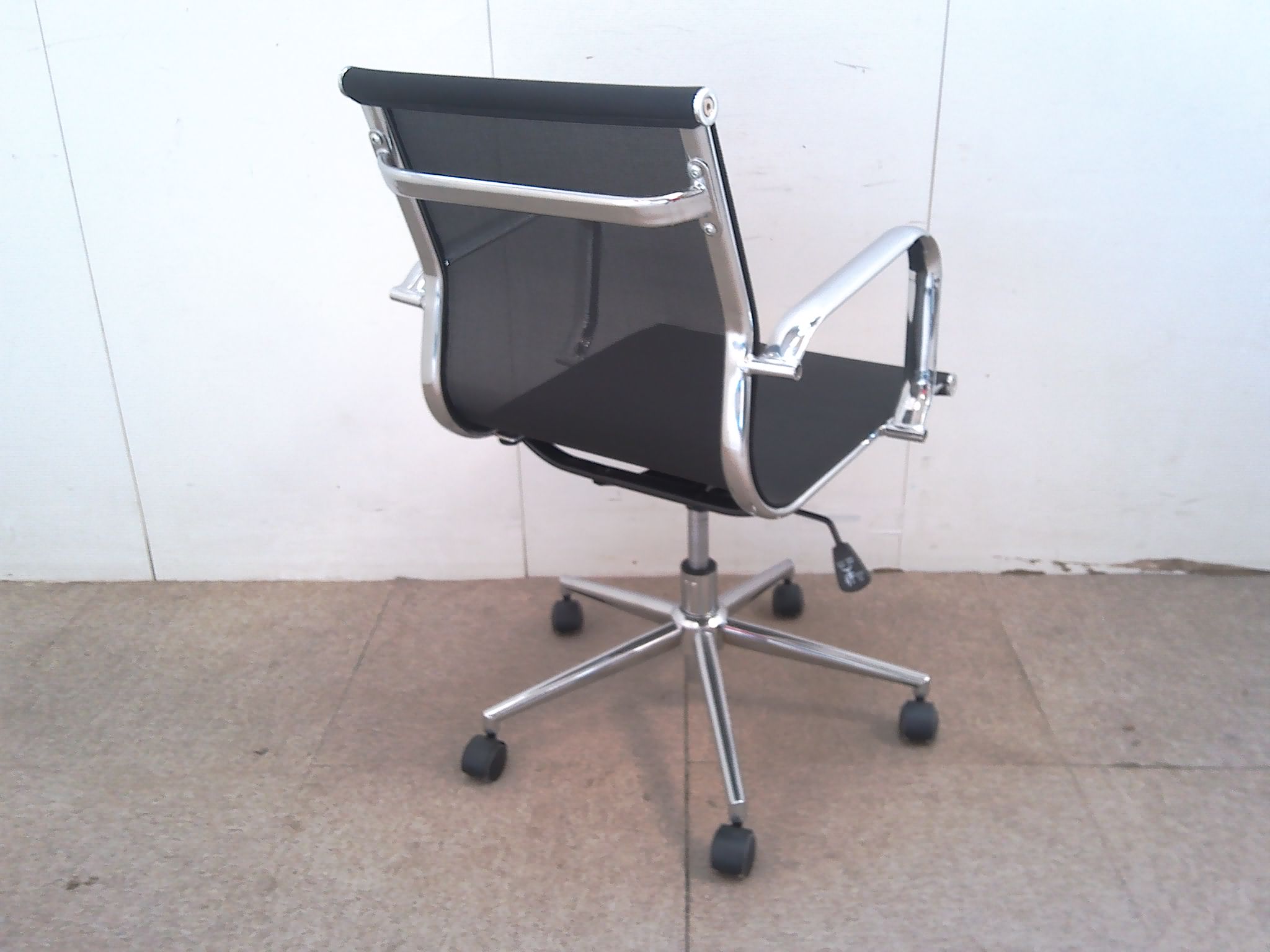 ブラック OAチェア 肘有 【中古】 オフィスチェア 事務椅子 椅子
