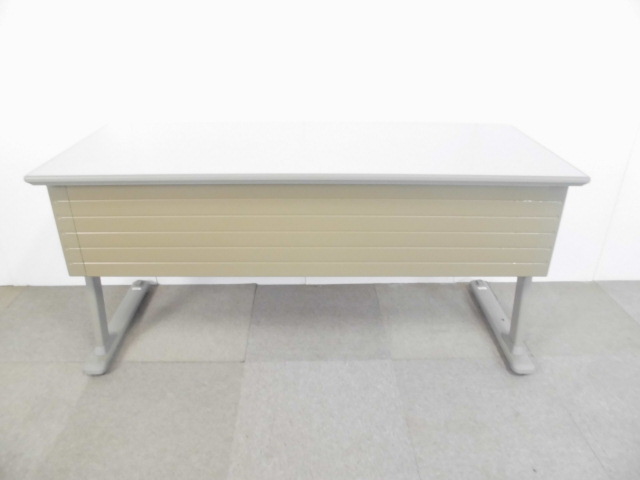 オカムラ / ニューグレー / フォールディングテーブル