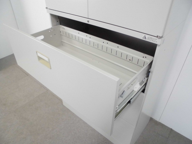 オカムラ / 木目調 / 上下連結キャビネット