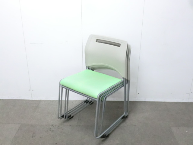 スタッキングチェア / ライトグリーン / 【中古】