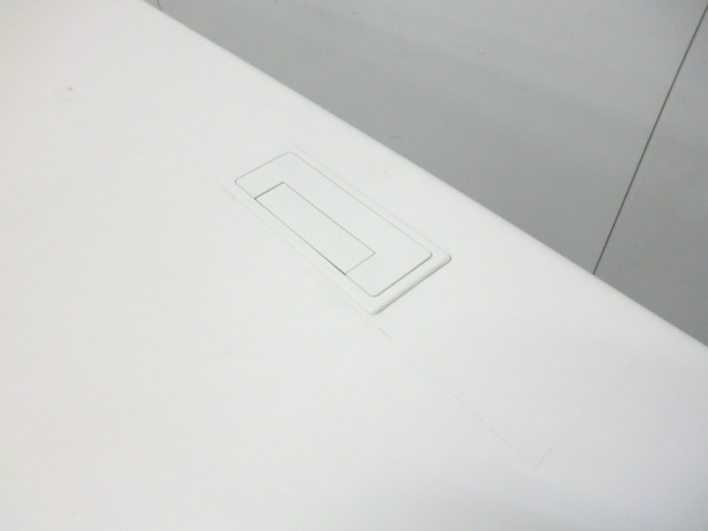 プラス / LEED / ホワイト / 【中古】 両袖デスク