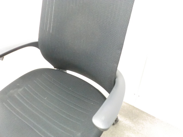 コクヨ / M4 / ブラック / 【中古】 OAチェア肘有