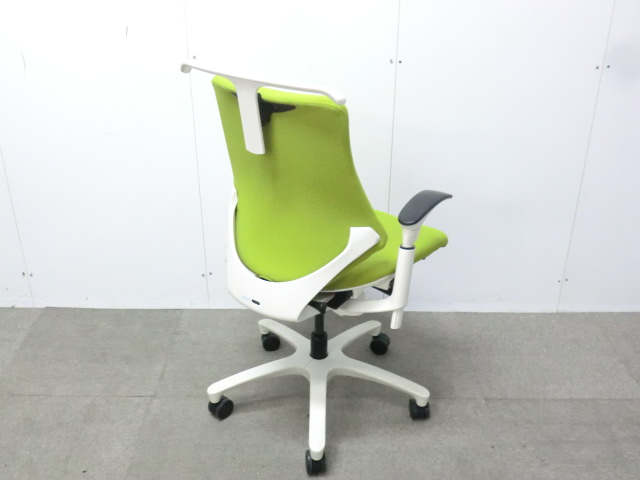 イトーキ/エフ/ライトグリーン / 【中古】 OAチェア肘有