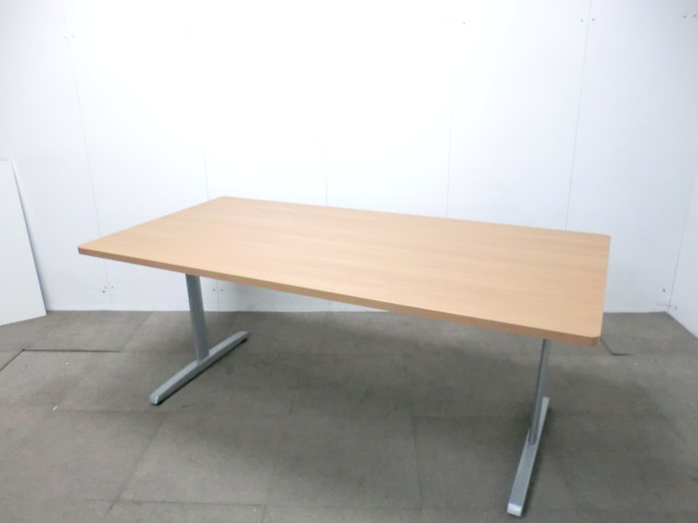 オカムラ / 木目調 / 【中古】 会議テーブル