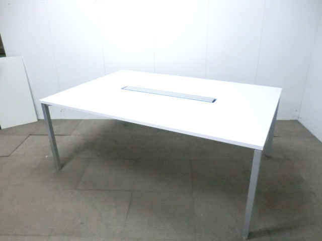 オカムラ / ホワイト / 【中古】 会議テーブル