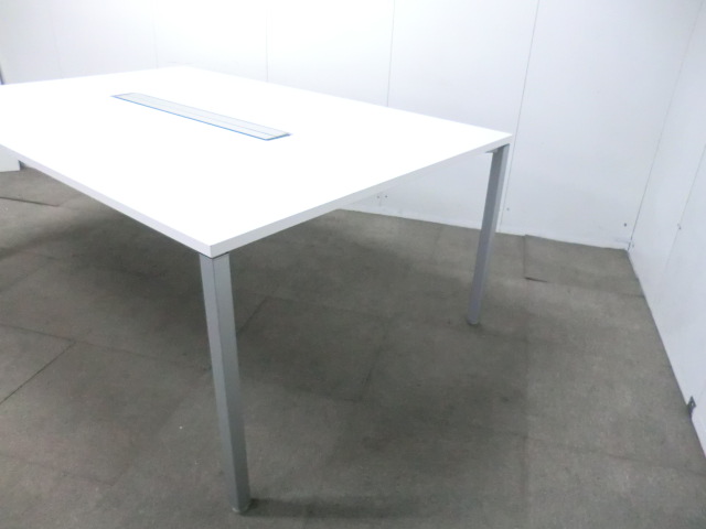 オカムラ / ホワイト / 【中古】 会議テーブル