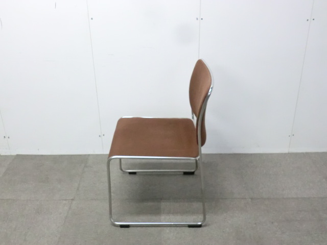 スタッキングチェア / ブラウン / 【中古】
