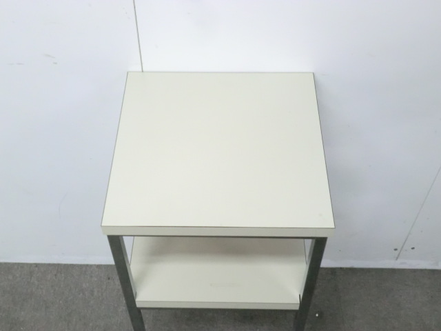 オカムラ / ホワイト / 【中古】 電話台