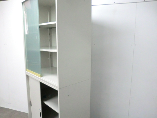 オカムラ / ニューグレー / 【中古】 上下連結書庫