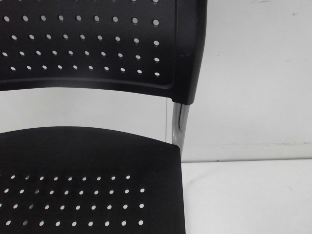 アイリスチトセ/ブラック/スタッキングチェア/【中古】