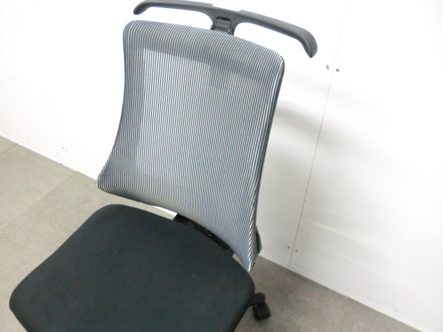 イトーキ エフ ブラック 【中古】 OAチェア肘無し オフィスチェア 事務椅子 椅子 ITOKI