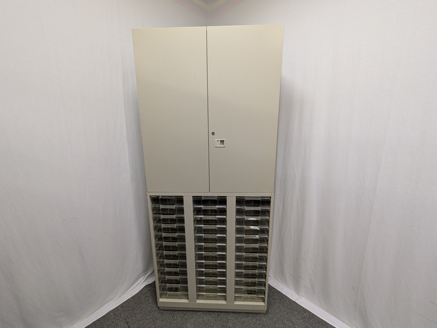 DSK / ニューグレー / 【中古】 上下連結書庫