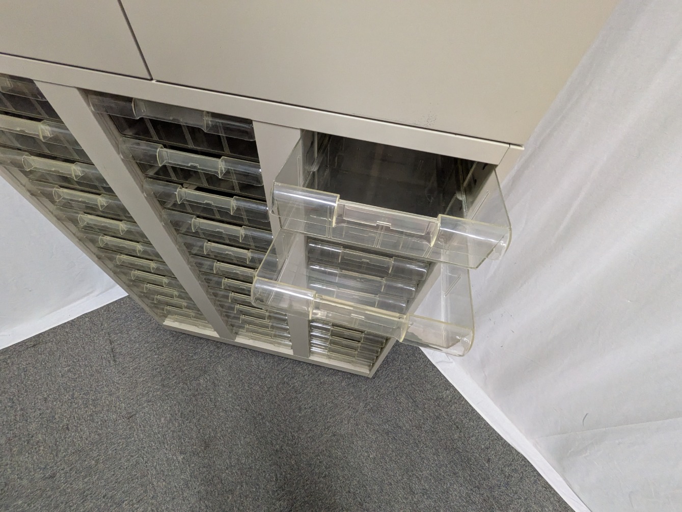 DSK / ニューグレー / 【中古】 上下連結書庫