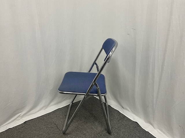 ライオン / ブルー 【中古】 折り畳みチェア