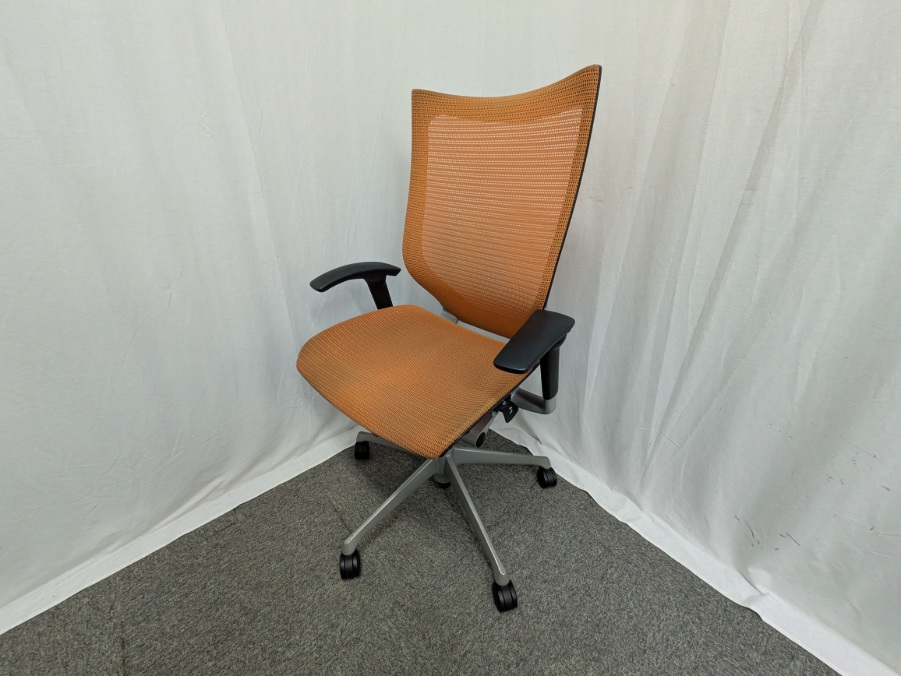オカムラ バロン オレンジ 【中古】 OAチェア肘有
