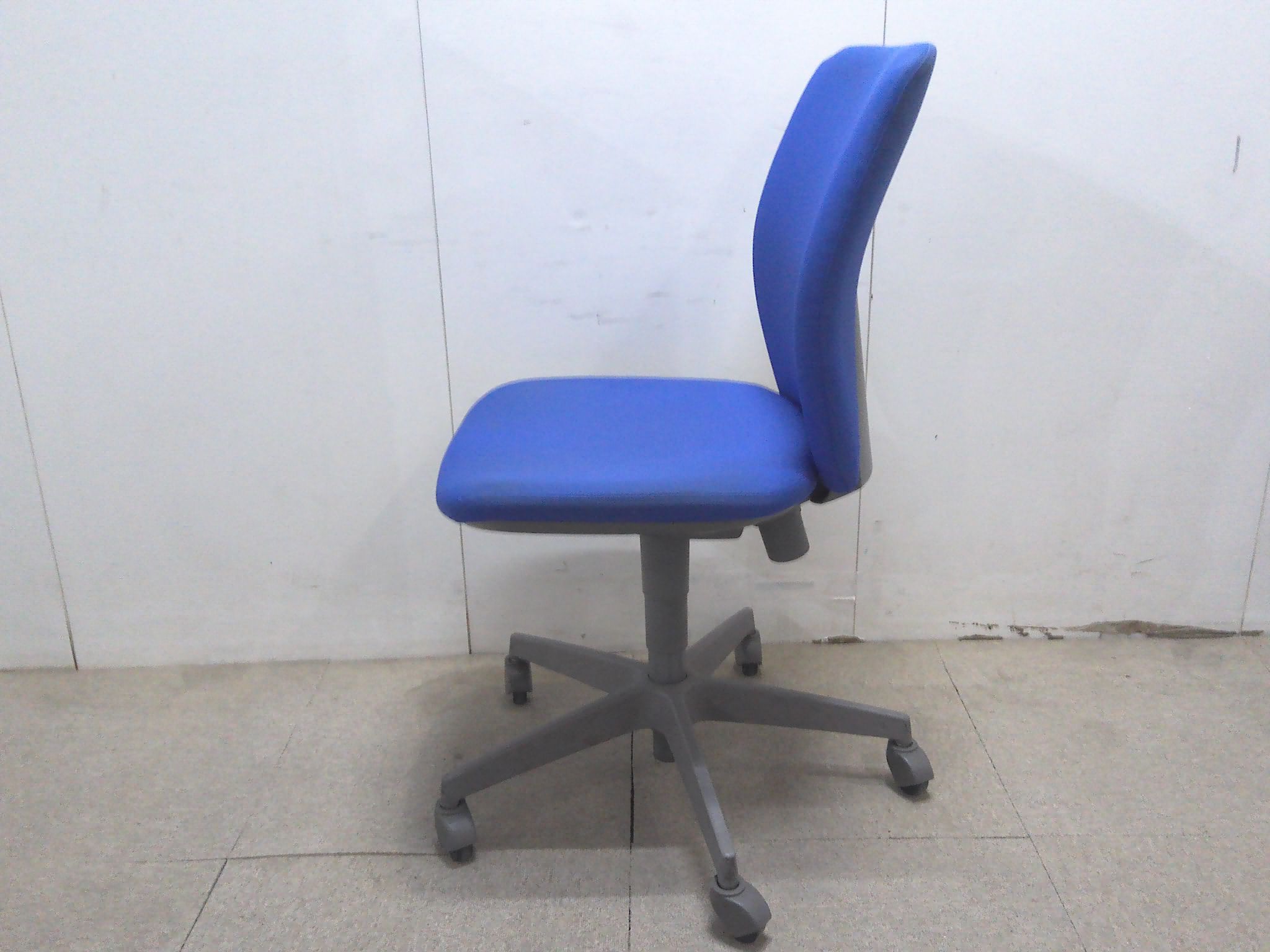 コクヨ/ブルー/OAチェア/肘無/【中古】