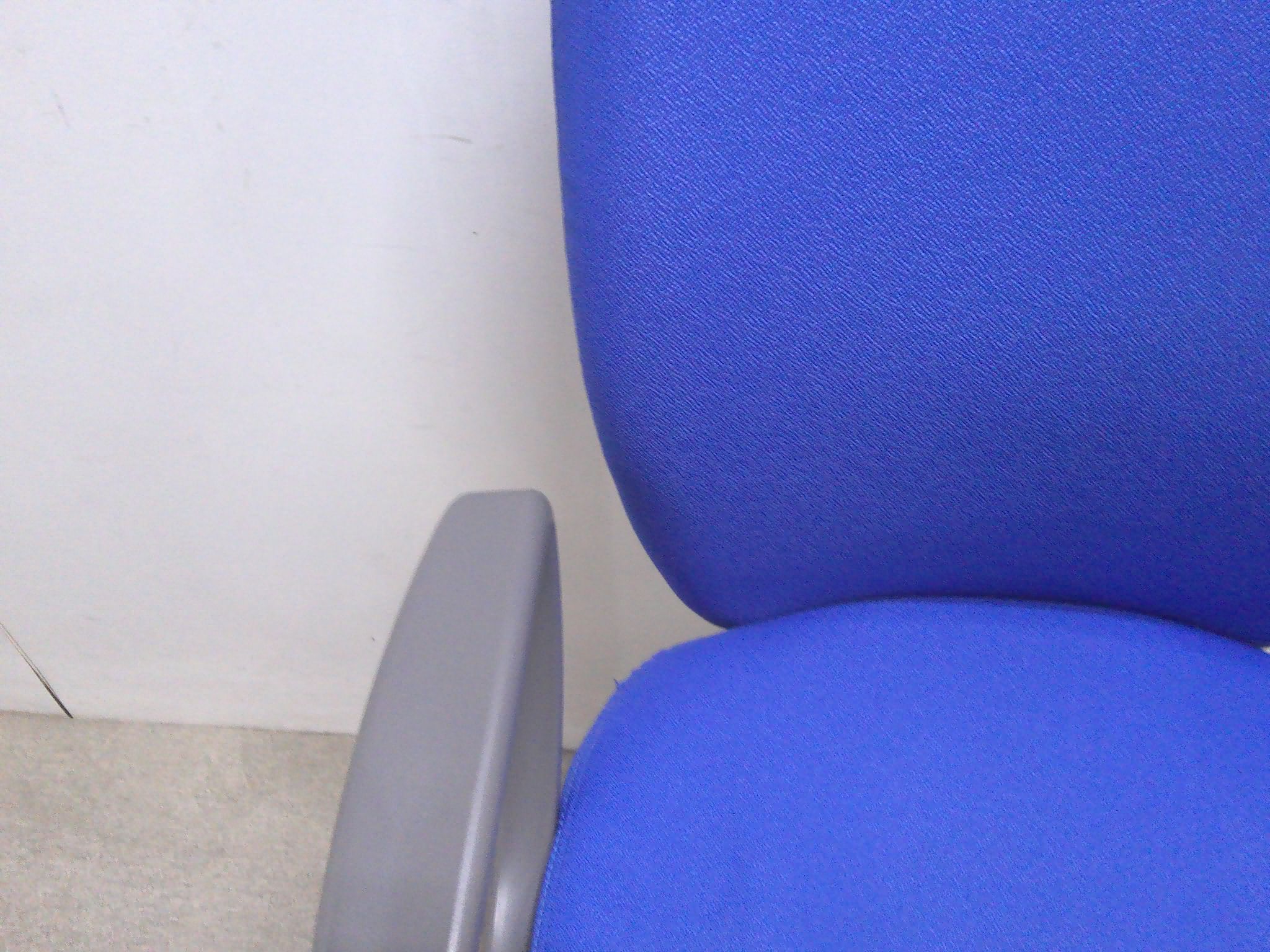 コクヨ/ブルー/OAチェア/肘有/【中古】